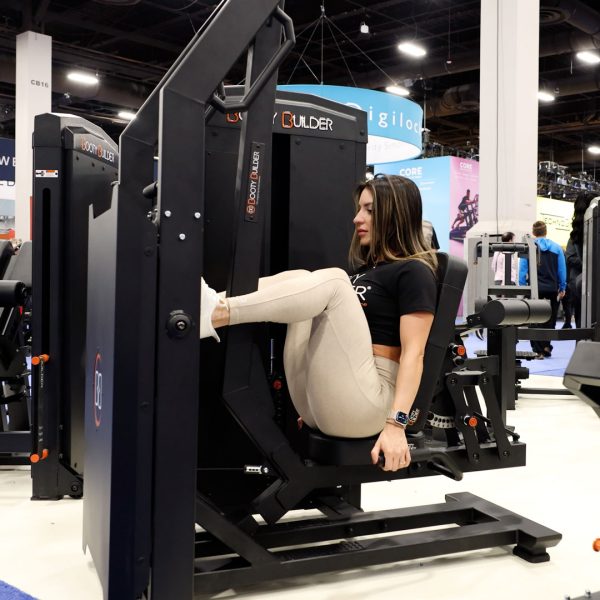 PENDULUM HIP PRESS - SELECTORIZED
